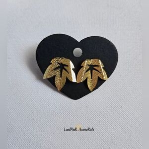 Leaf Gold-plated Bronze Earrings by LanMar